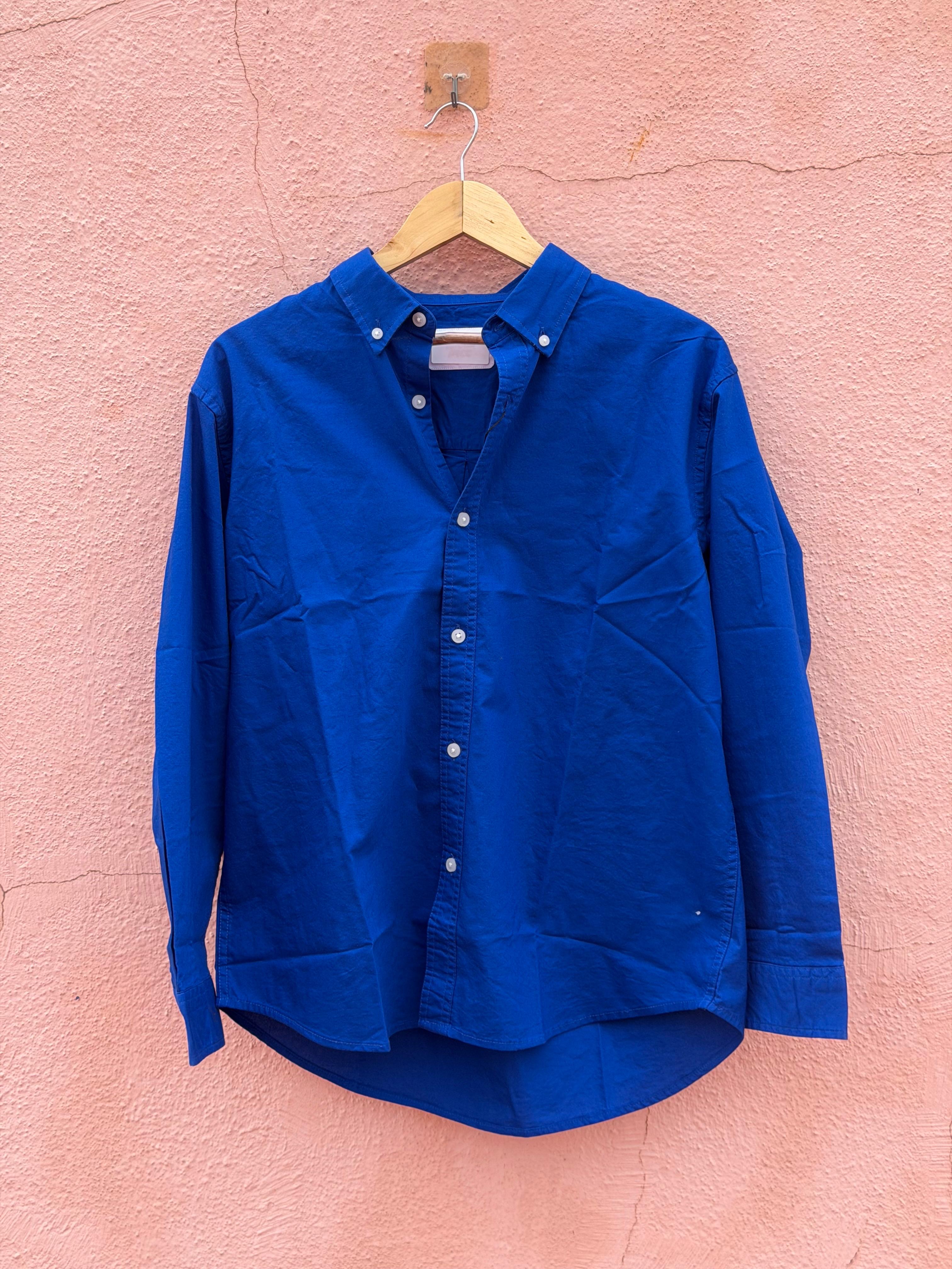 ROYAL BLUE