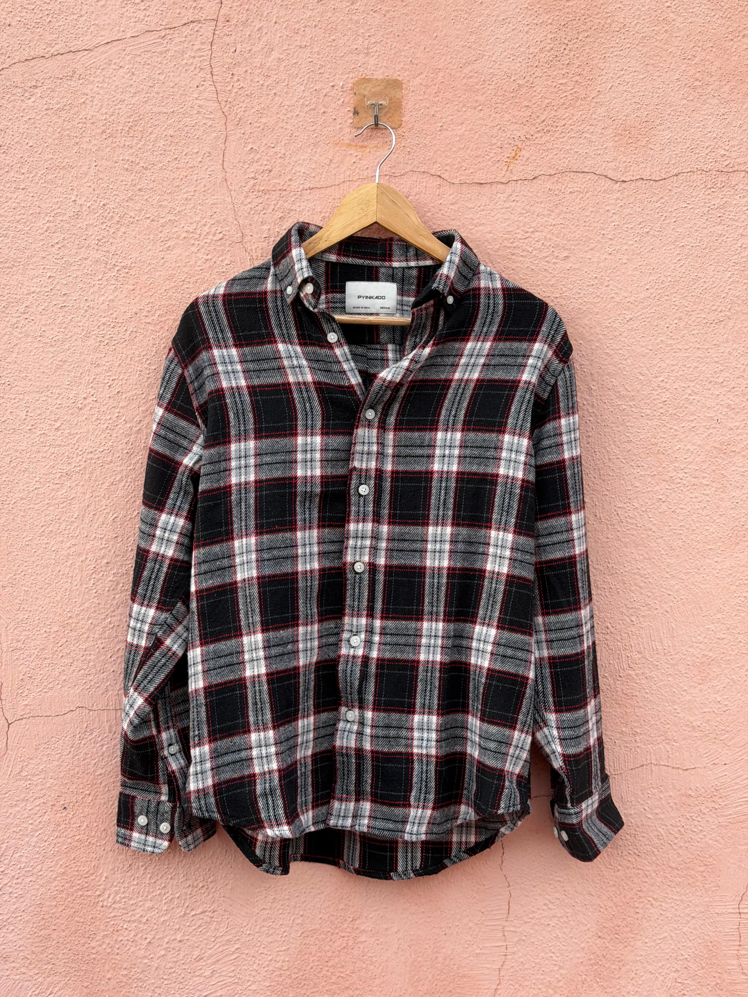 BLACK FLANNELS