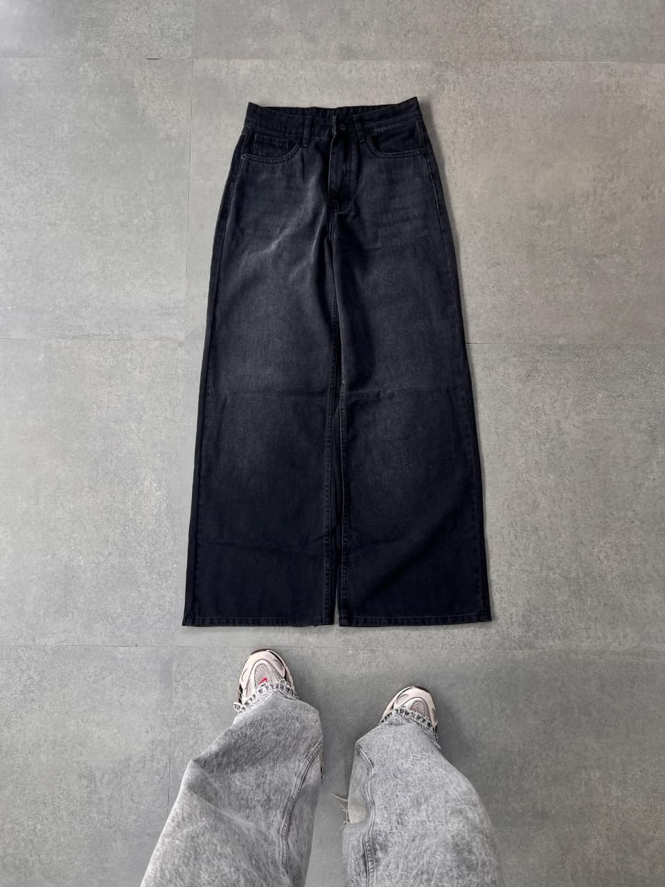 Black Fade - Wide Leg Jeans
